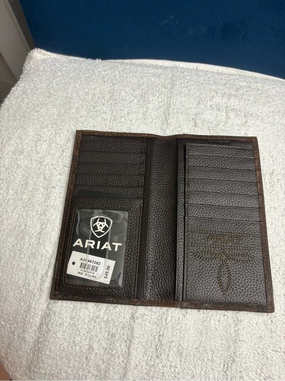 Ariat Dark Brown Textured Leather Card & Key Holder